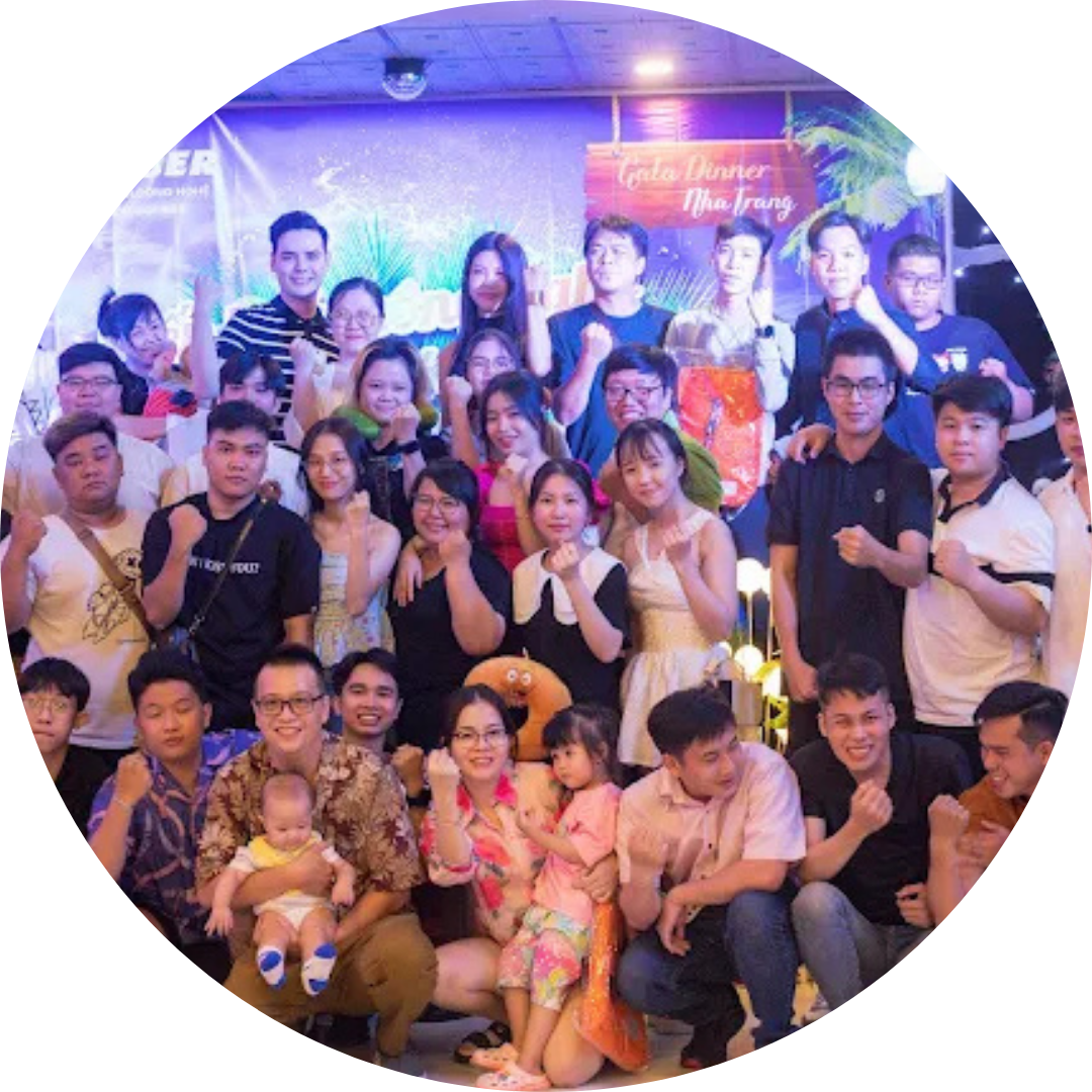 Đội ngũ Review Sân Cầu Lông