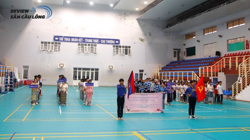 Nhà thi đấu đa năng đại học Quảng Bình - Sân cầu lông Quảng Bình