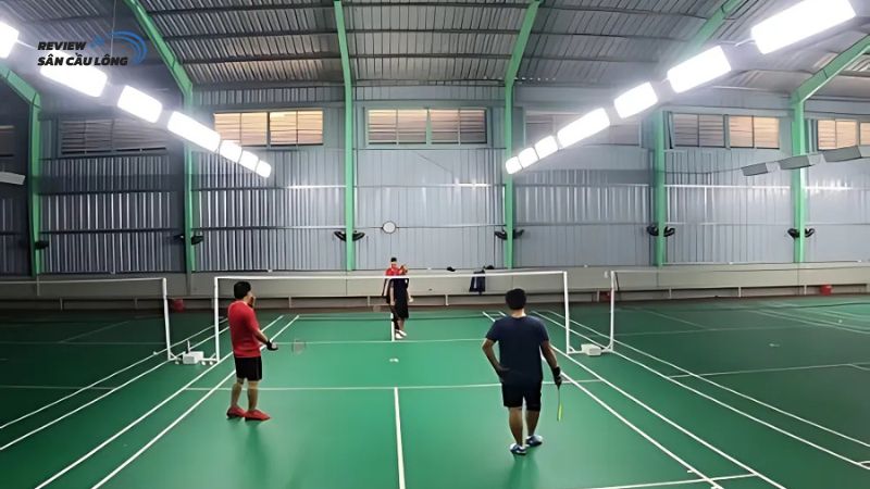 Trải nghiệm đánh cầu ngay trung tâm tại khu 2 Thị Cầu