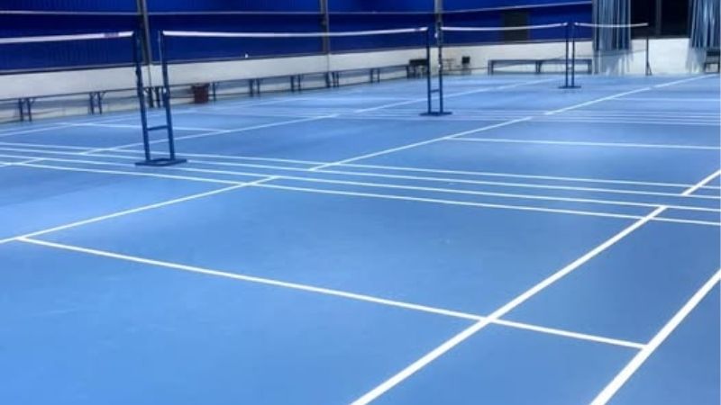 King Badminton với không gian rộng rãi và thoáng mát