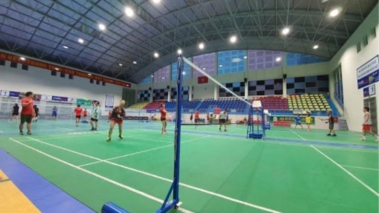 Top 7 sân cầu lông Đà Lạt chất lượng, dễ đặt sân, giá hợp lý