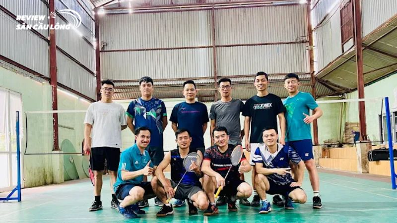 Sân cầu lông Minh Đức được nhiều người lựa chọn