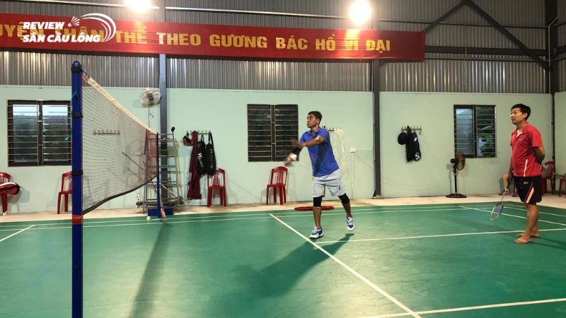 Sân cầu lông ở Ninh Bình - CLB Cầu lông đền Bình Hải