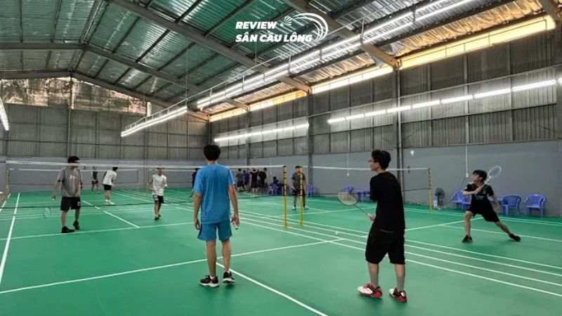 Sân cầu lông An Lộc quận 12 rộng rãi, thoáng mát