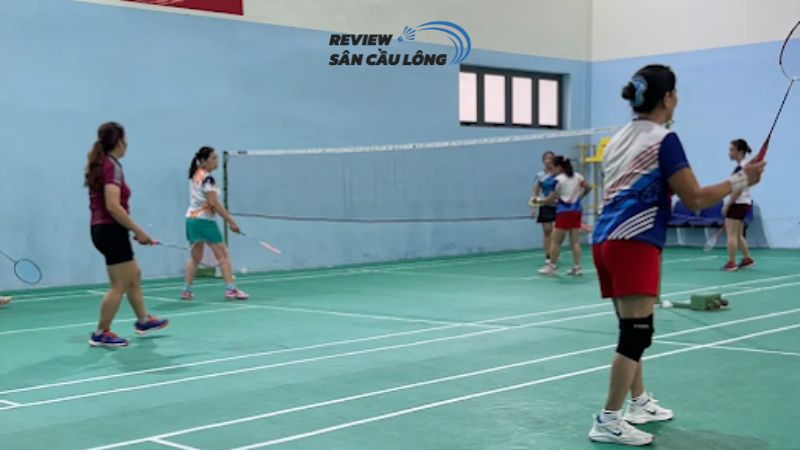 Sân cầu lông cô Thủy là một trong các sân cầu lông cô Thủy được dân địa phương ưa chuộng