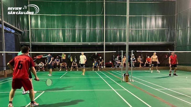 Sân cầu lông Yên Bái Hoàng Anh là lựa chọn số 1 anh em