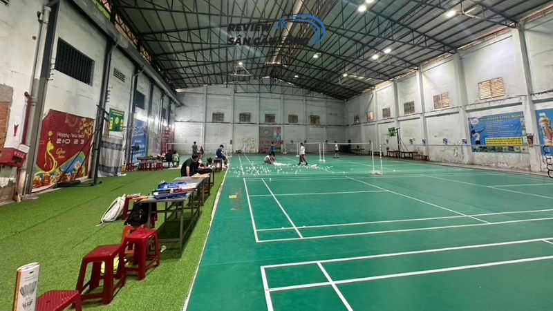 Nguyễn Thượng Hiền Gò Vấp với sân cầu lông thảm PVC, tiện ích đầy đủ