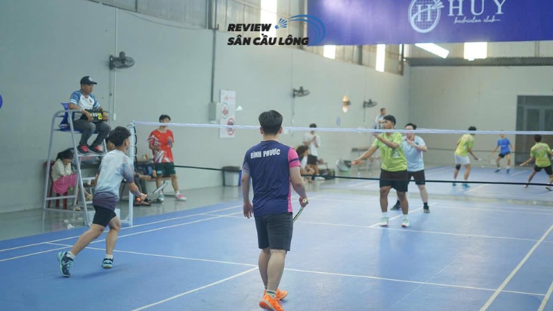 Thường tổ chức giải đấu, giá thuê cạnh tranh